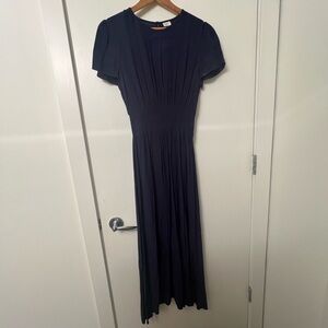 Wilfred (Aritzia) Maxi Dress - Size Medium